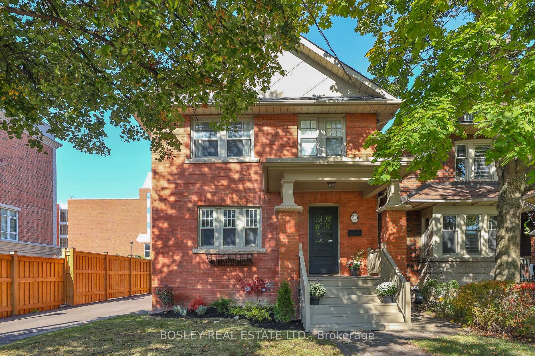 Photo 2 of 30 Wanless Avenue, Toronto, Lawrence Park North — HOMEH
