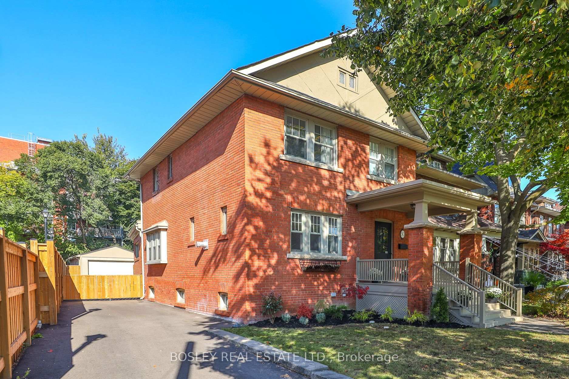 Photo 3 of 30 Wanless Avenue, Toronto, Lawrence Park North — HOMEH