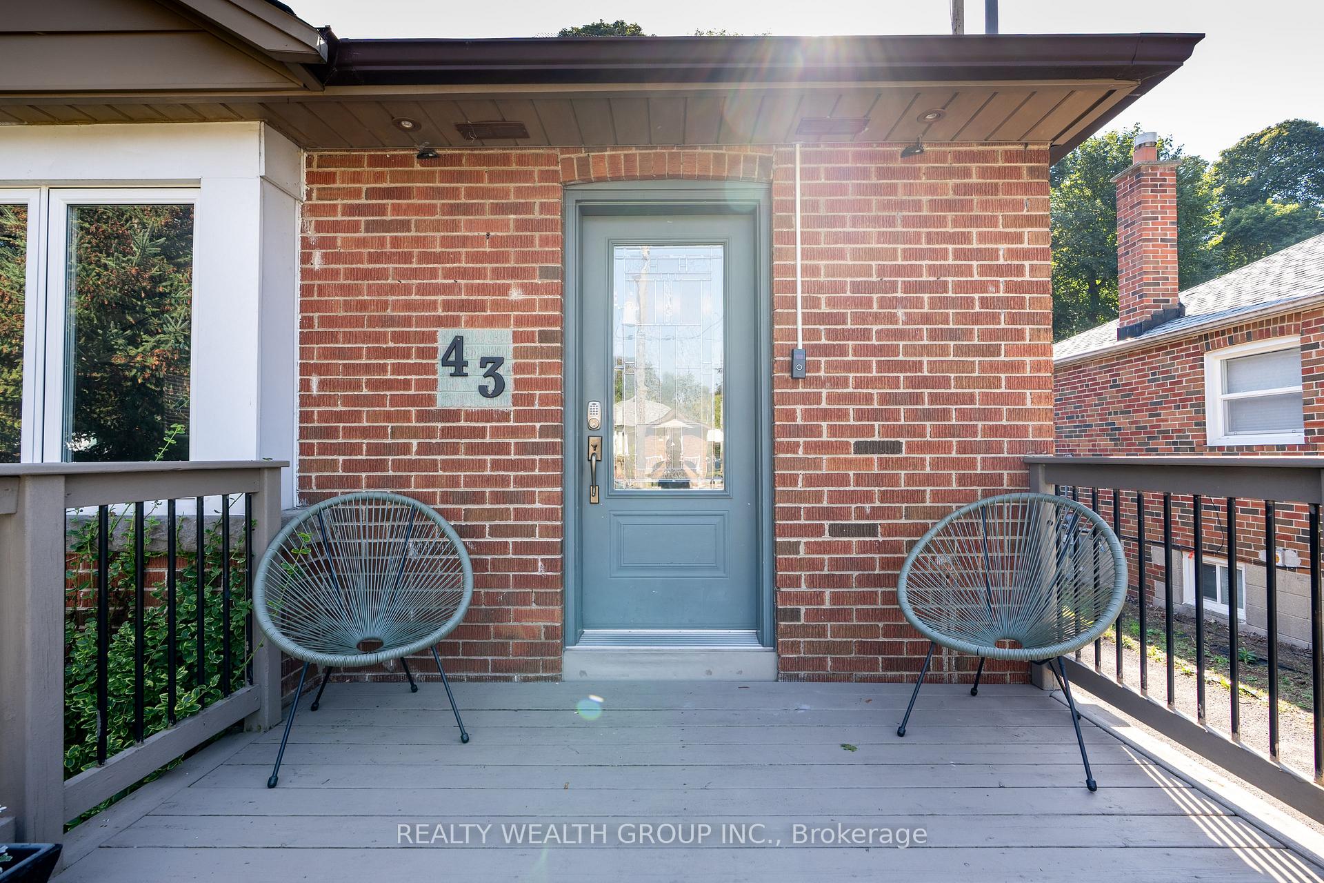 Photo 3 of 43 Medhurst Road W, Toronto, Crescent Town — HOMEH