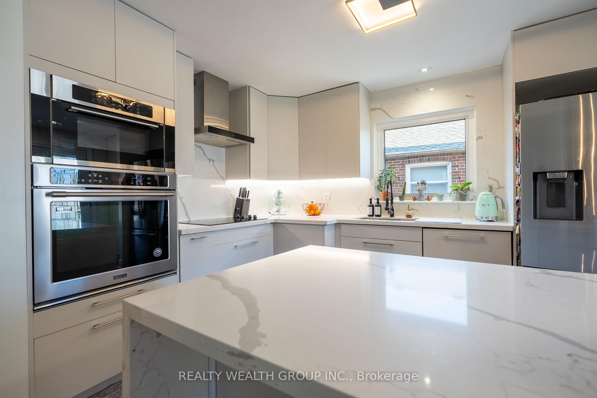 Photo 7 of 43 Medhurst Road W, Toronto, Crescent Town — HOMEH