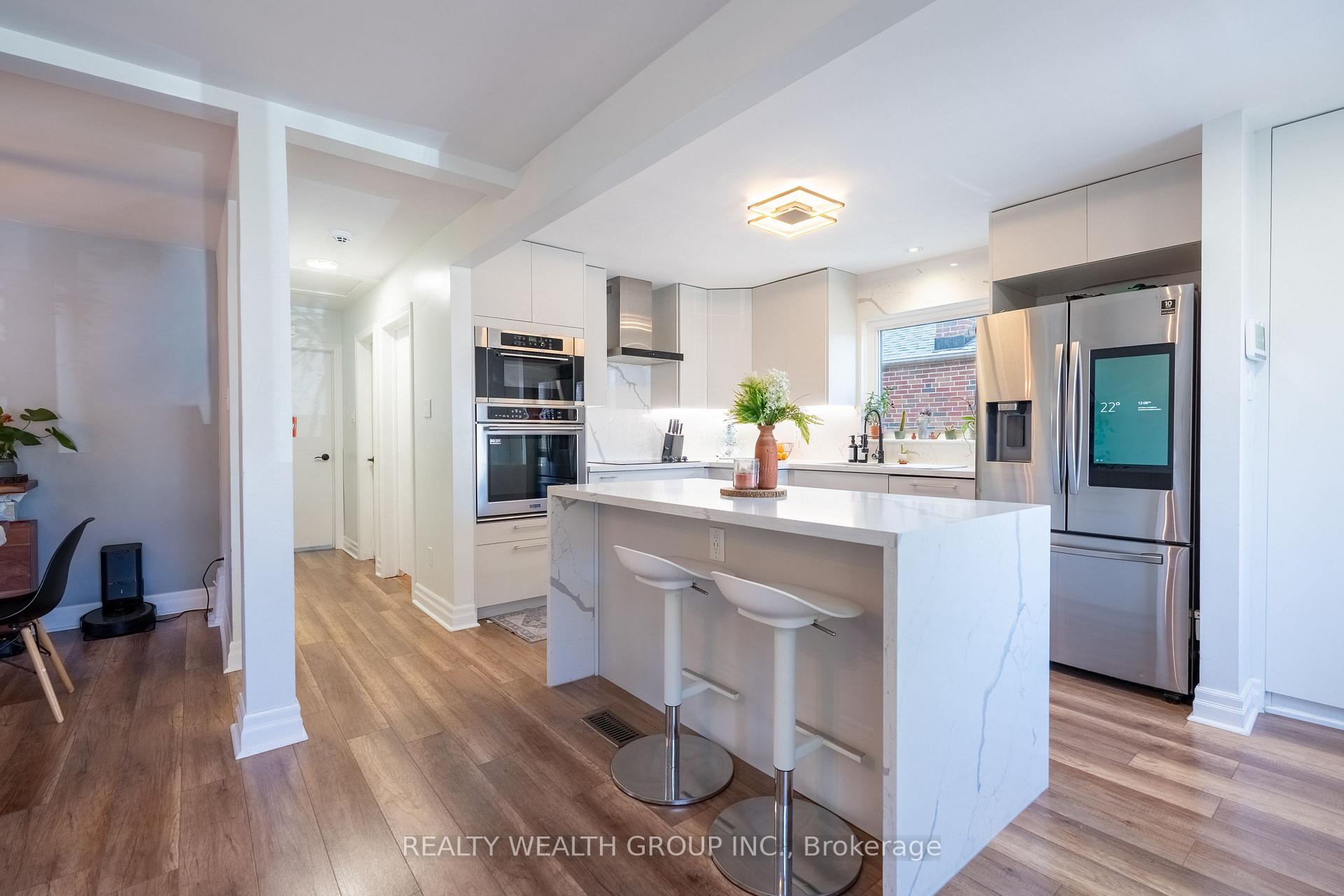 Photo 12 of 43 Medhurst Road W, Toronto, Crescent Town — HOMEH