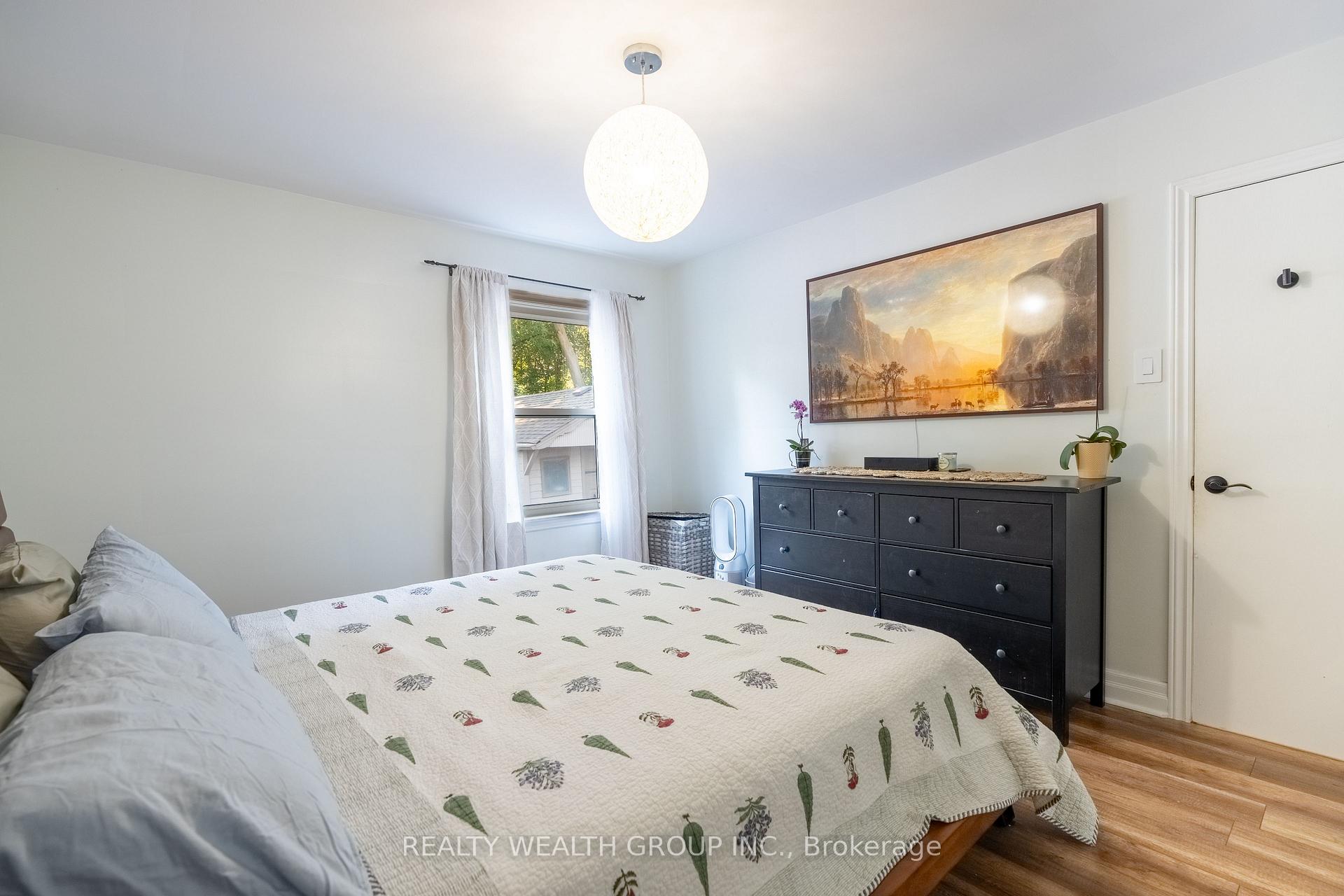Photo 16 of 43 Medhurst Road W, Toronto, Crescent Town — HOMEH