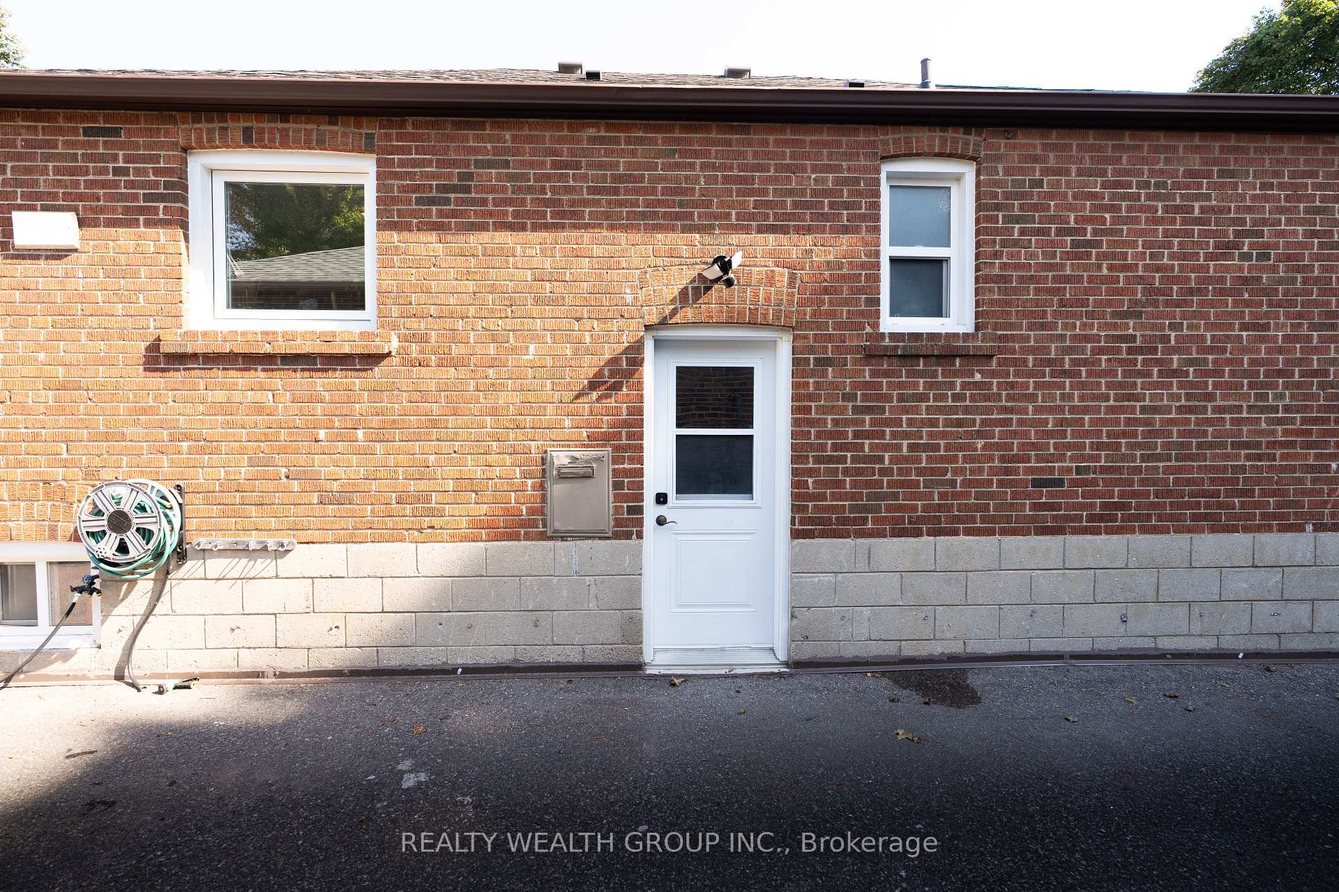 Photo 29 of 43 Medhurst Road W, Toronto, Crescent Town — HOMEH