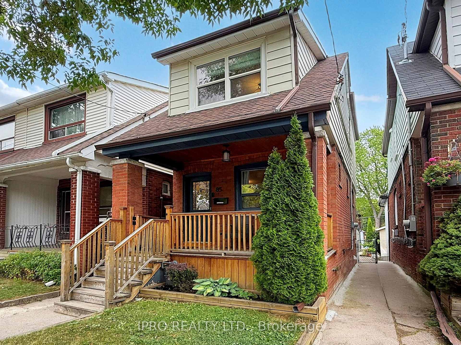Photo 2 of 85 Chisholm Avenue, Toronto, Danforth — HOMEH