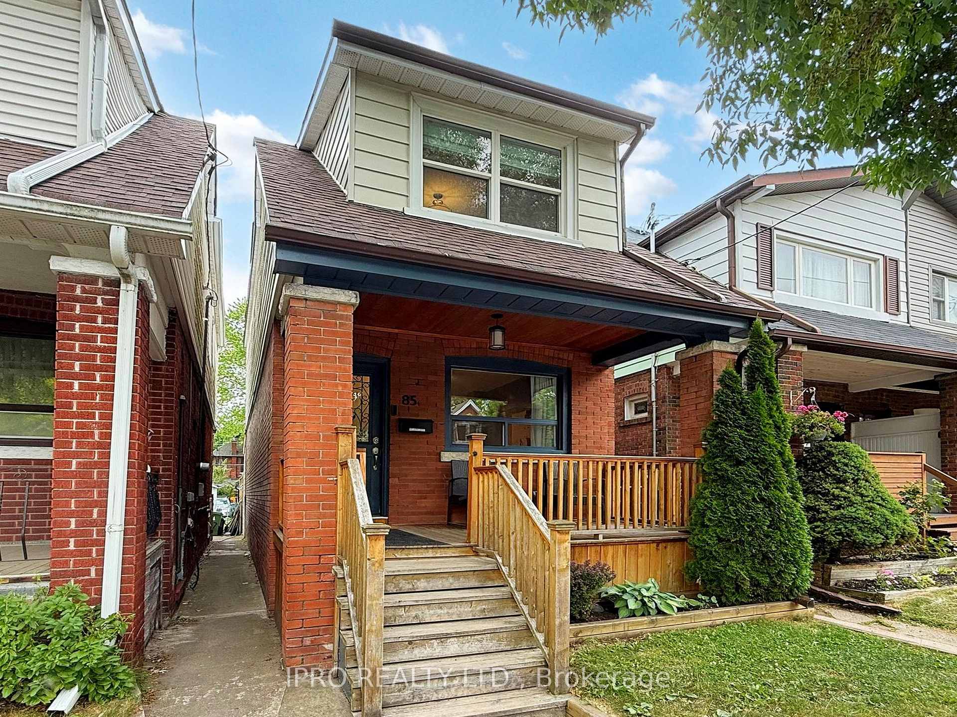 Photo 3 of 85 Chisholm Avenue, Toronto, Danforth — HOMEH