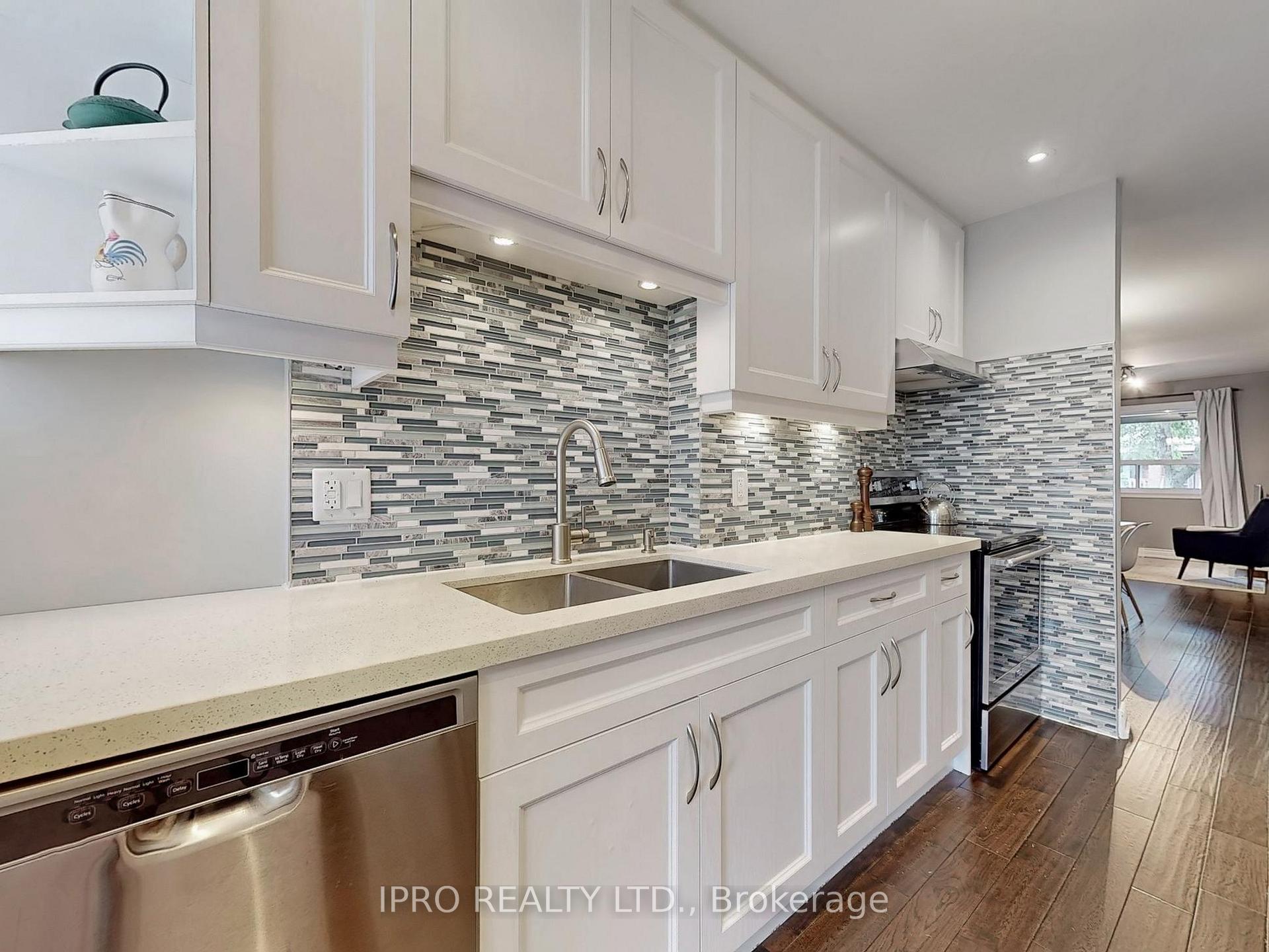 Photo 14 of 85 Chisholm Avenue, Toronto, Danforth — HOMEH