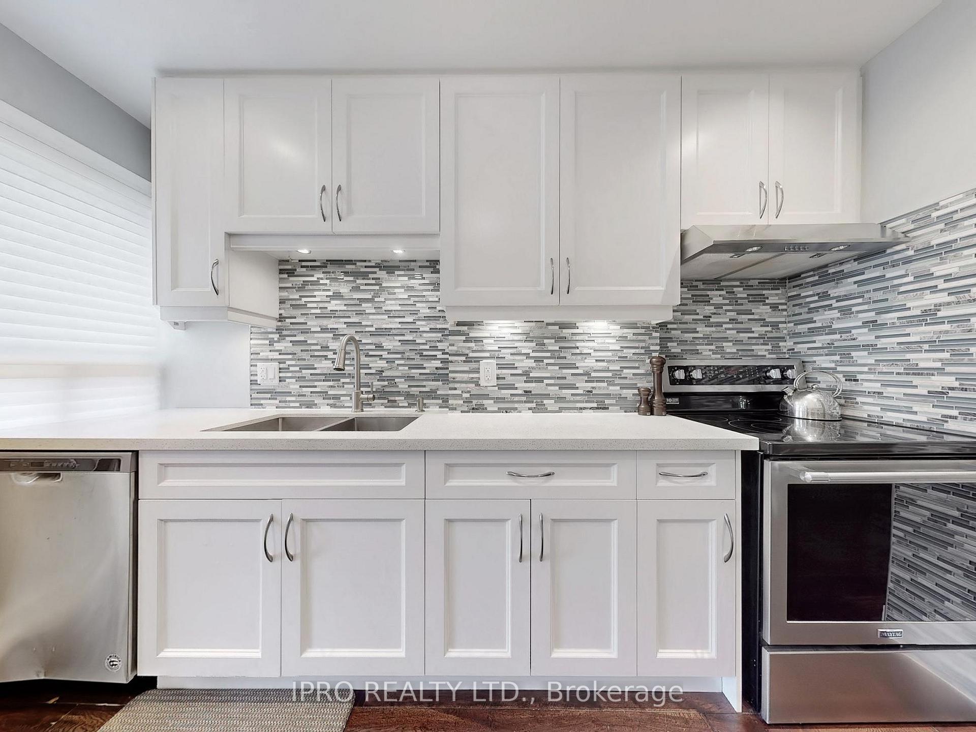 Photo 17 of 85 Chisholm Avenue, Toronto, Danforth — HOMEH