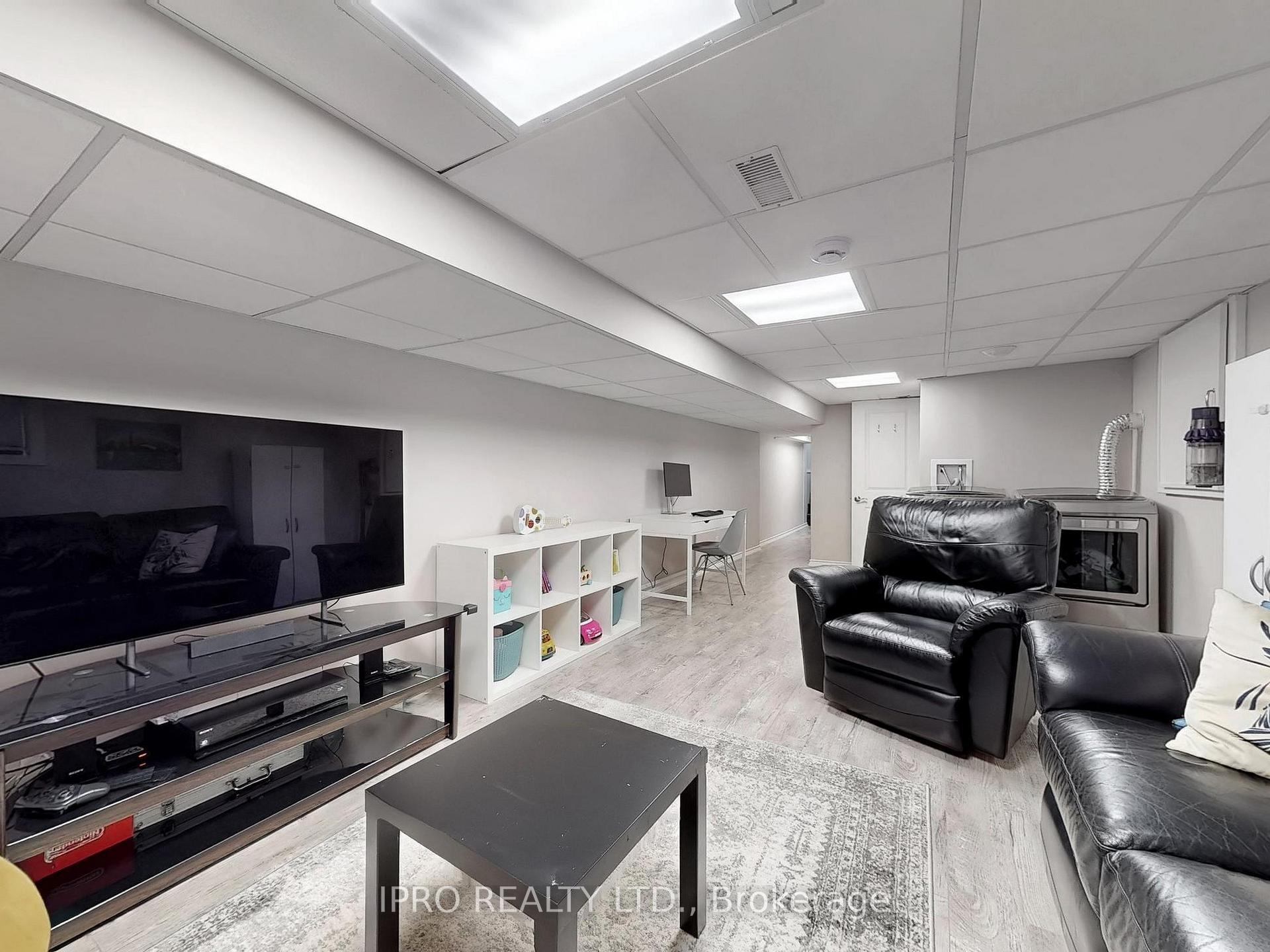 Photo 33 of 85 Chisholm Avenue, Toronto, Danforth — HOMEH
