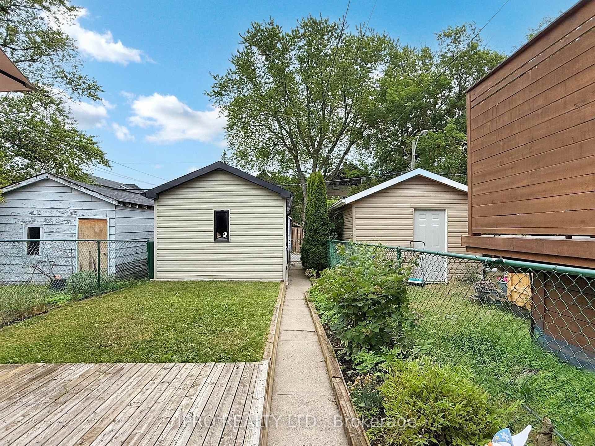 Photo 37 of 85 Chisholm Avenue, Toronto, Danforth — HOMEH