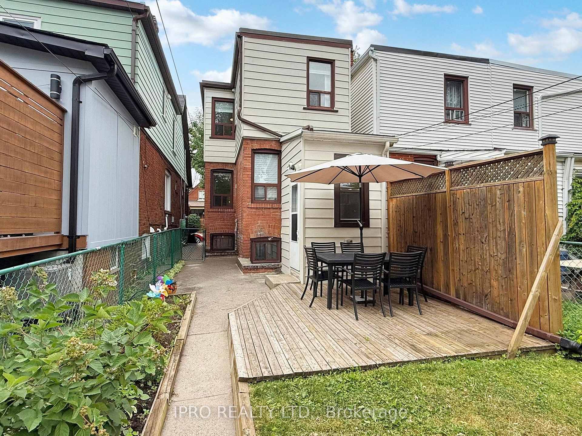 Photo 39 of 85 Chisholm Avenue, Toronto, Danforth — HOMEH