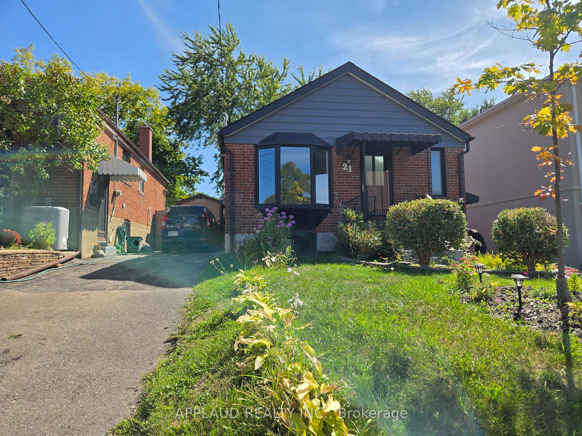 Front of Unit BASEMENT, 21 Galbraith Avenue