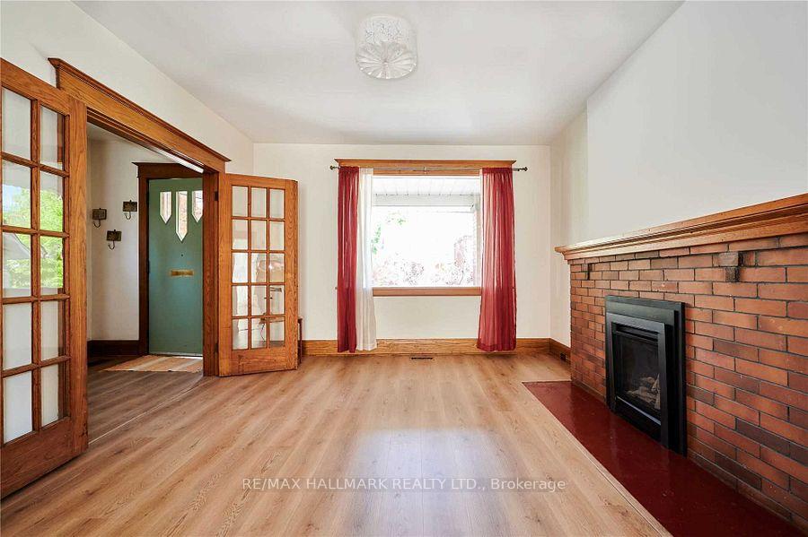 Photo 2 of 310 Scarborough Road, Toronto, East End-Danforth — HOMEH