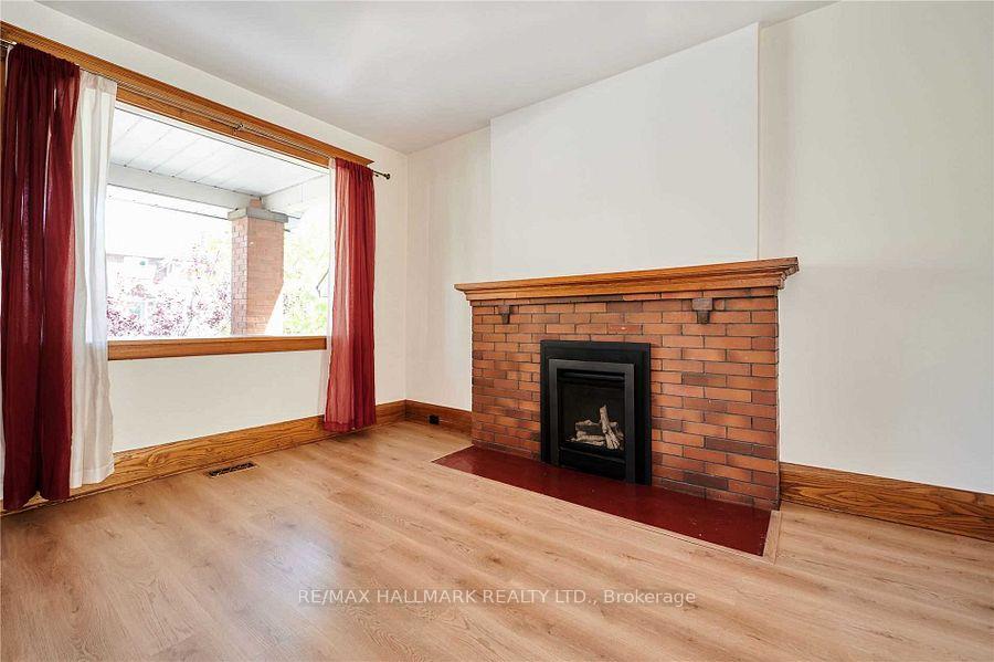 Photo 3 of 310 Scarborough Road, Toronto, East End-Danforth — HOMEH