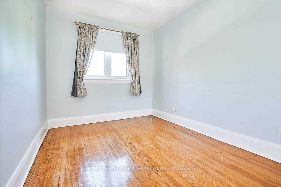 Photo 19 of 310 Scarborough Road, Toronto, East End-Danforth — HOMEH