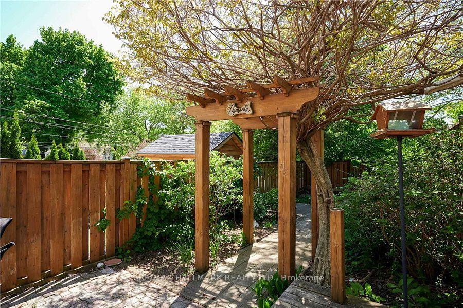 Photo 29 of 310 Scarborough Road, Toronto, East End-Danforth — HOMEH