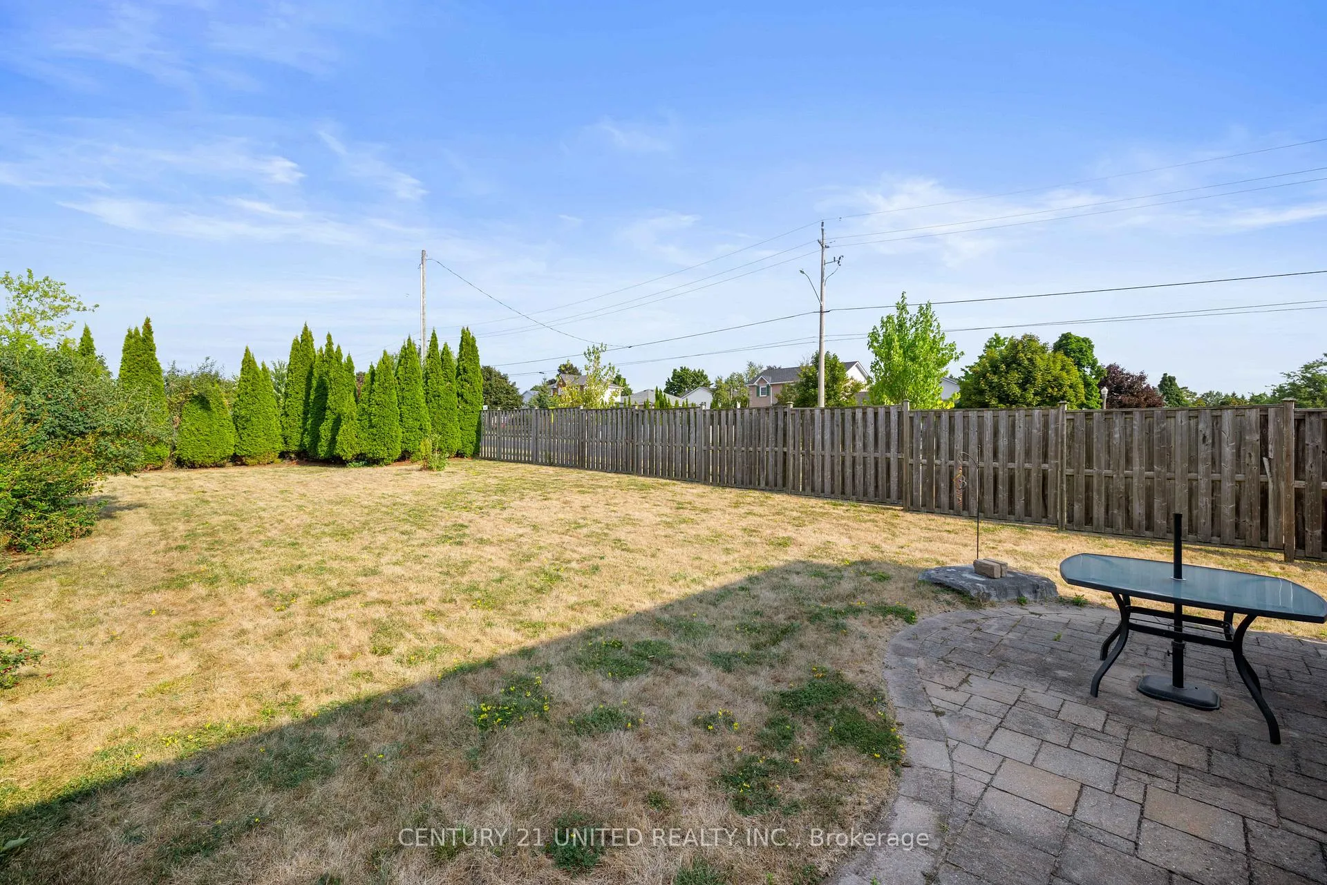 Photo 2 of 1489 Tamblin Way, Peterborough, Monaghan Ward 2 — HOMEH