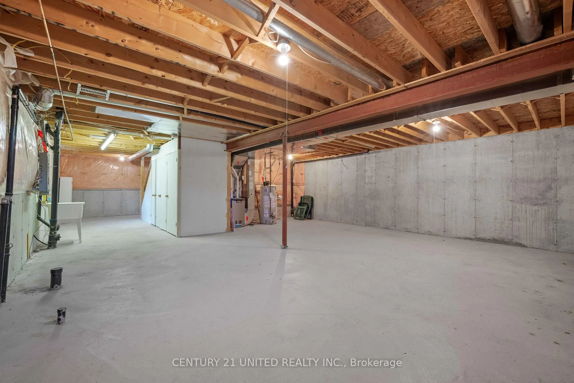 Photo 29 of 1489 Tamblin Way, Peterborough, Monaghan Ward 2 — HOMEH
