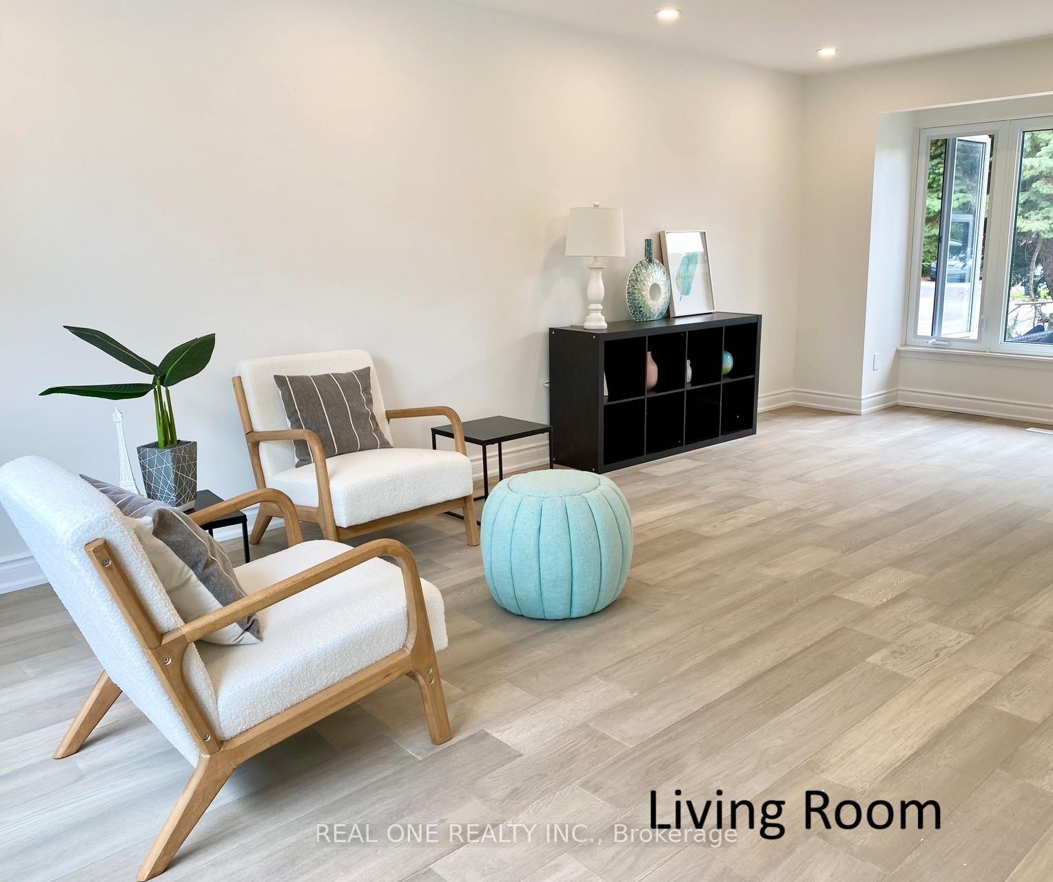 Photo 4 of 52 Staley Terrace, Scarborough, L'Amoreaux — HOMEH