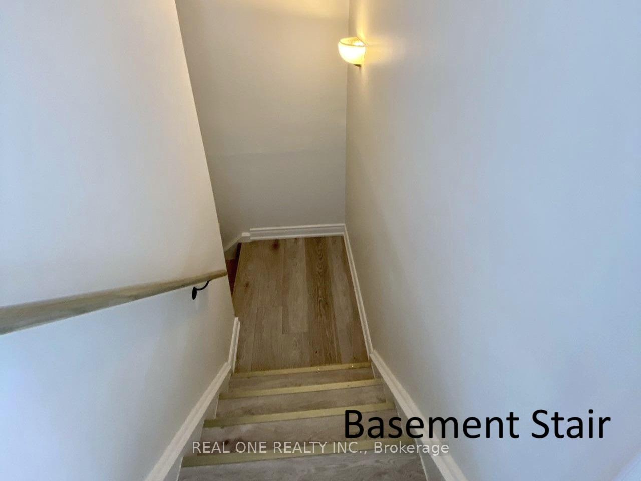 Photo 32 of 52 Staley Terrace, Scarborough, L'Amoreaux — HOMEH