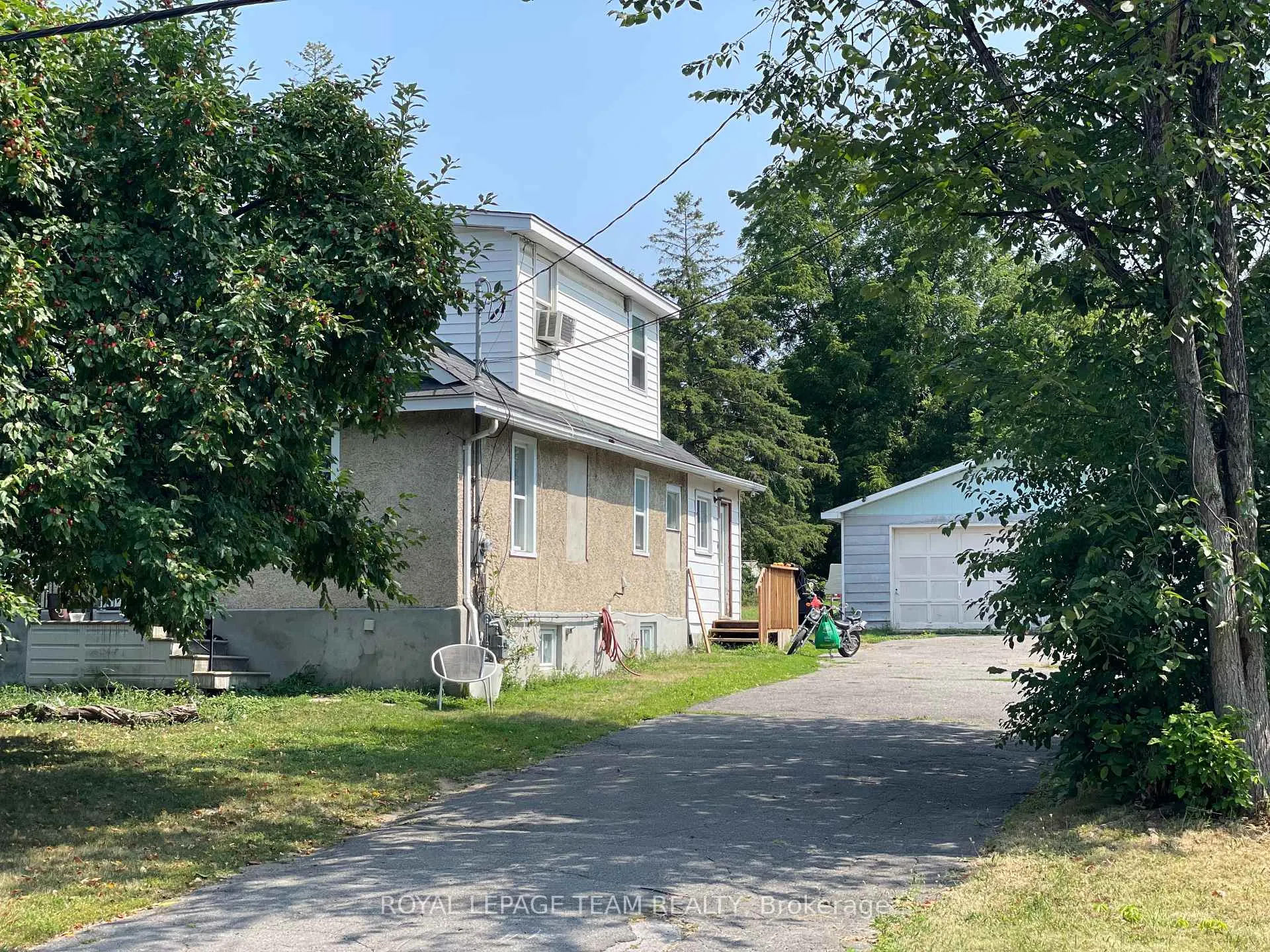 Photo 1 of 475 Richardson Avenue, Ottawa, Woodroffe — HOMEH
