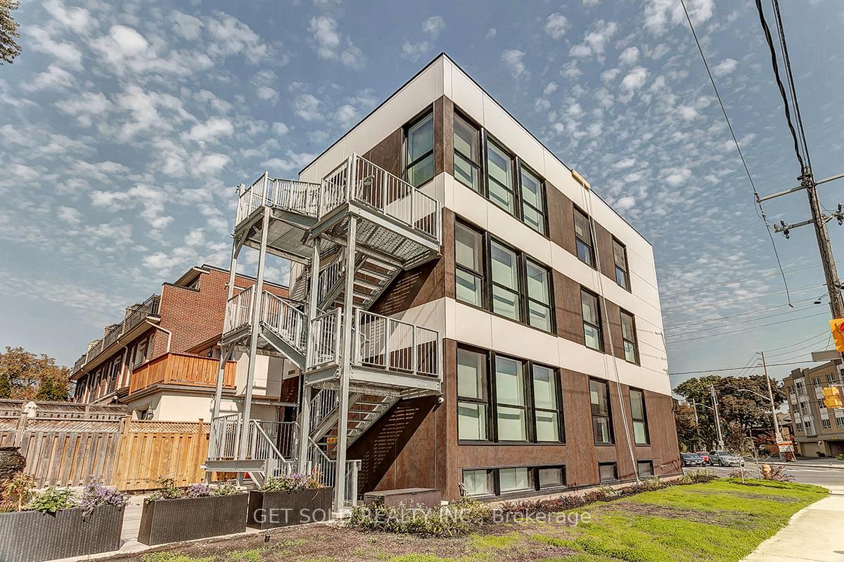 Photo 2 of Unit 2, 1398 Bayview Avenue, Toronto, Mount Pleasant East — HOMEH