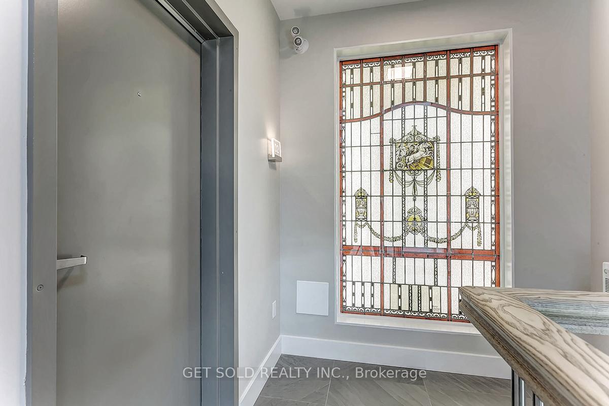 Photo 3 of Unit 2, 1398 Bayview Avenue, Toronto, Mount Pleasant East — HOMEH