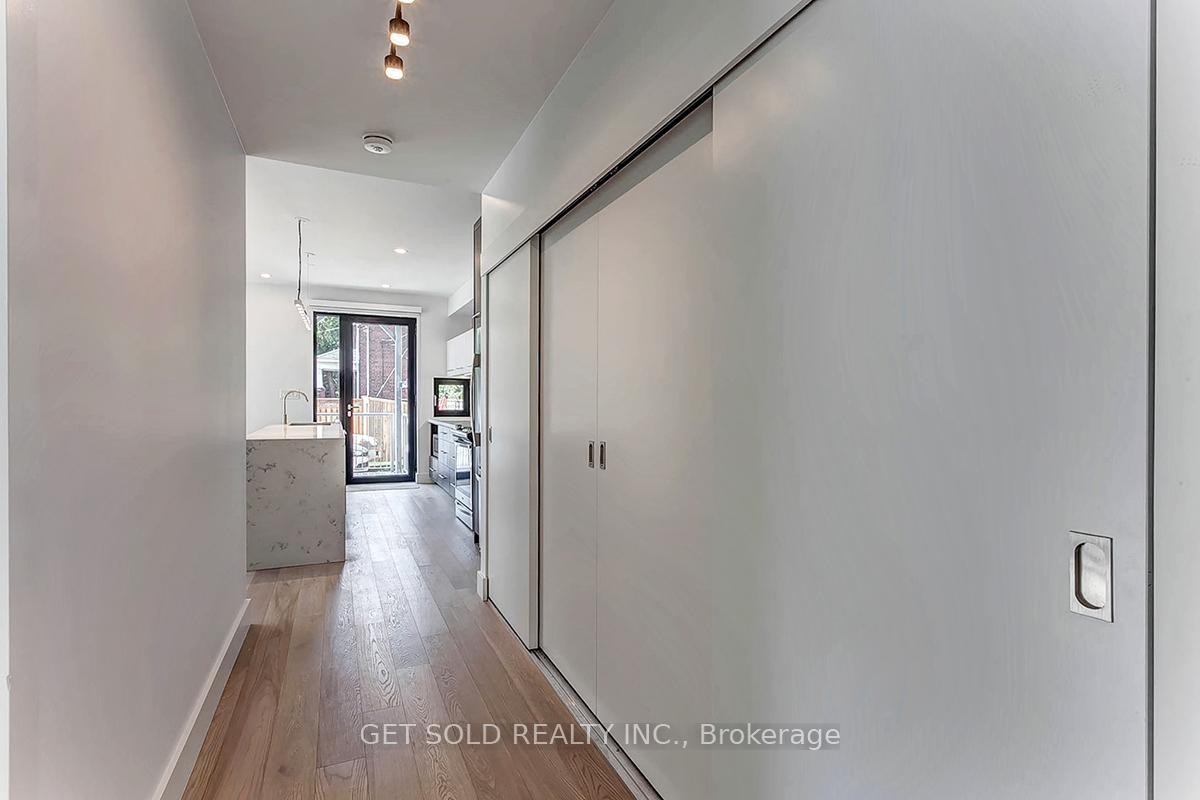 Photo 12 of Unit 2, 1398 Bayview Avenue, Toronto, Mount Pleasant East — HOMEH