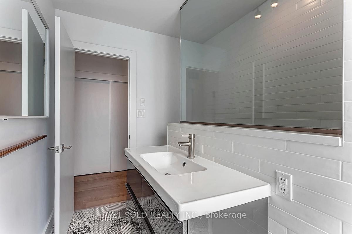 Photo 13 of Unit 2, 1398 Bayview Avenue, Toronto, Mount Pleasant East — HOMEH