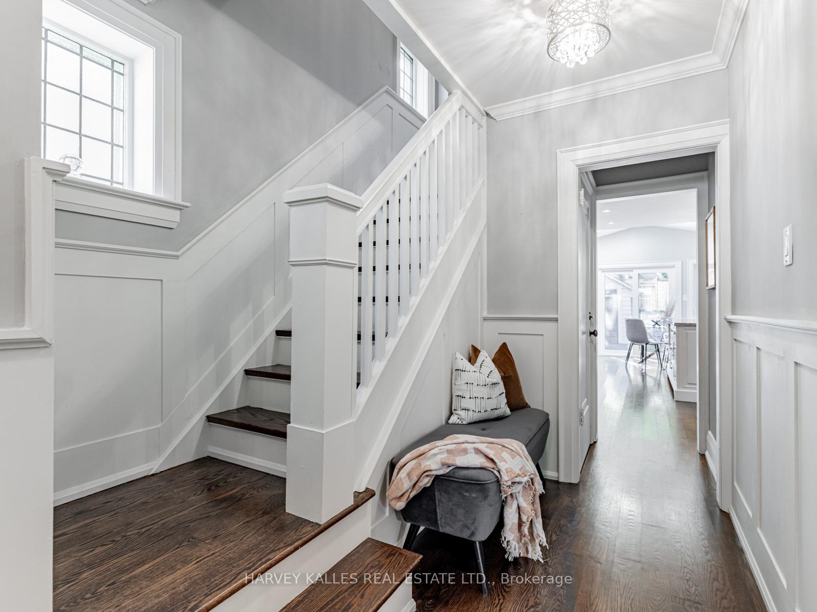 Photo 3 of 566 Oriole Parkway, Toronto, Yonge-Eglinton — HOMEH