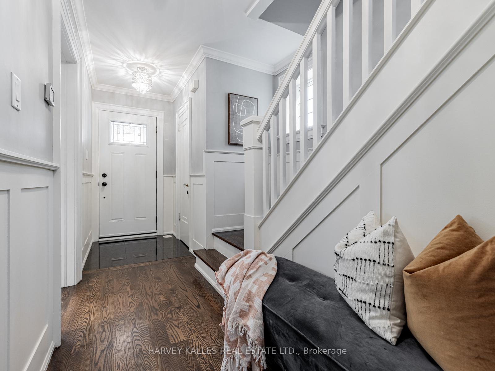 Photo 17 of 566 Oriole Parkway, Toronto, Yonge-Eglinton — HOMEH