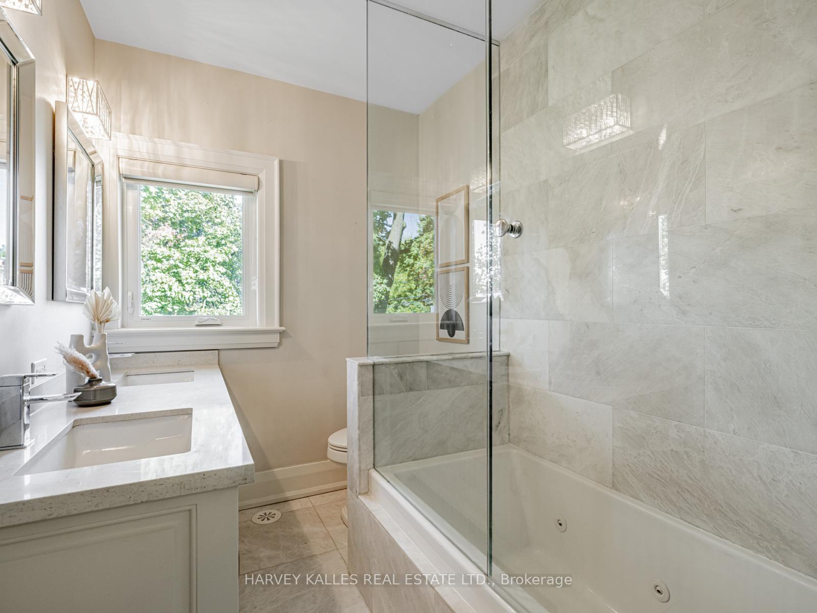 Photo 20 of 566 Oriole Parkway, Toronto, Yonge-Eglinton — HOMEH