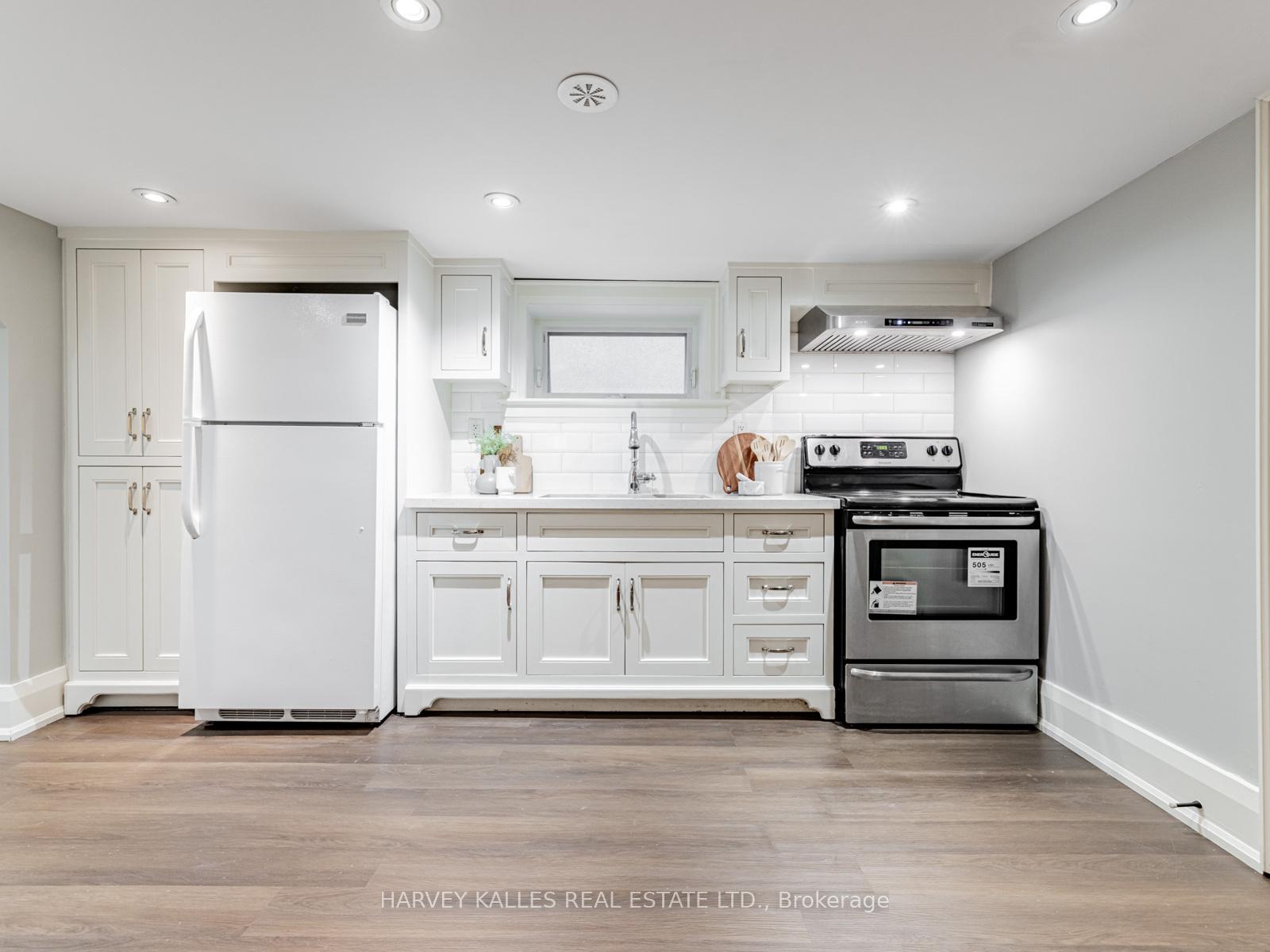 Photo 24 of 566 Oriole Parkway, Toronto, Yonge-Eglinton — HOMEH