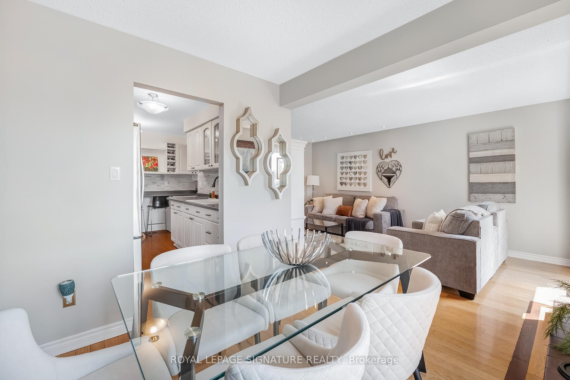 Photo 9 of 66 Springhouse Square, Scarborough, Steeles — HOMEH