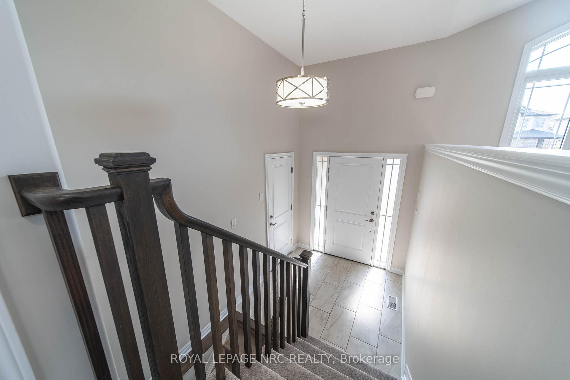 Photo 3 of 39 Success Way, Thorold, Rolling Meadows — HOMEH
