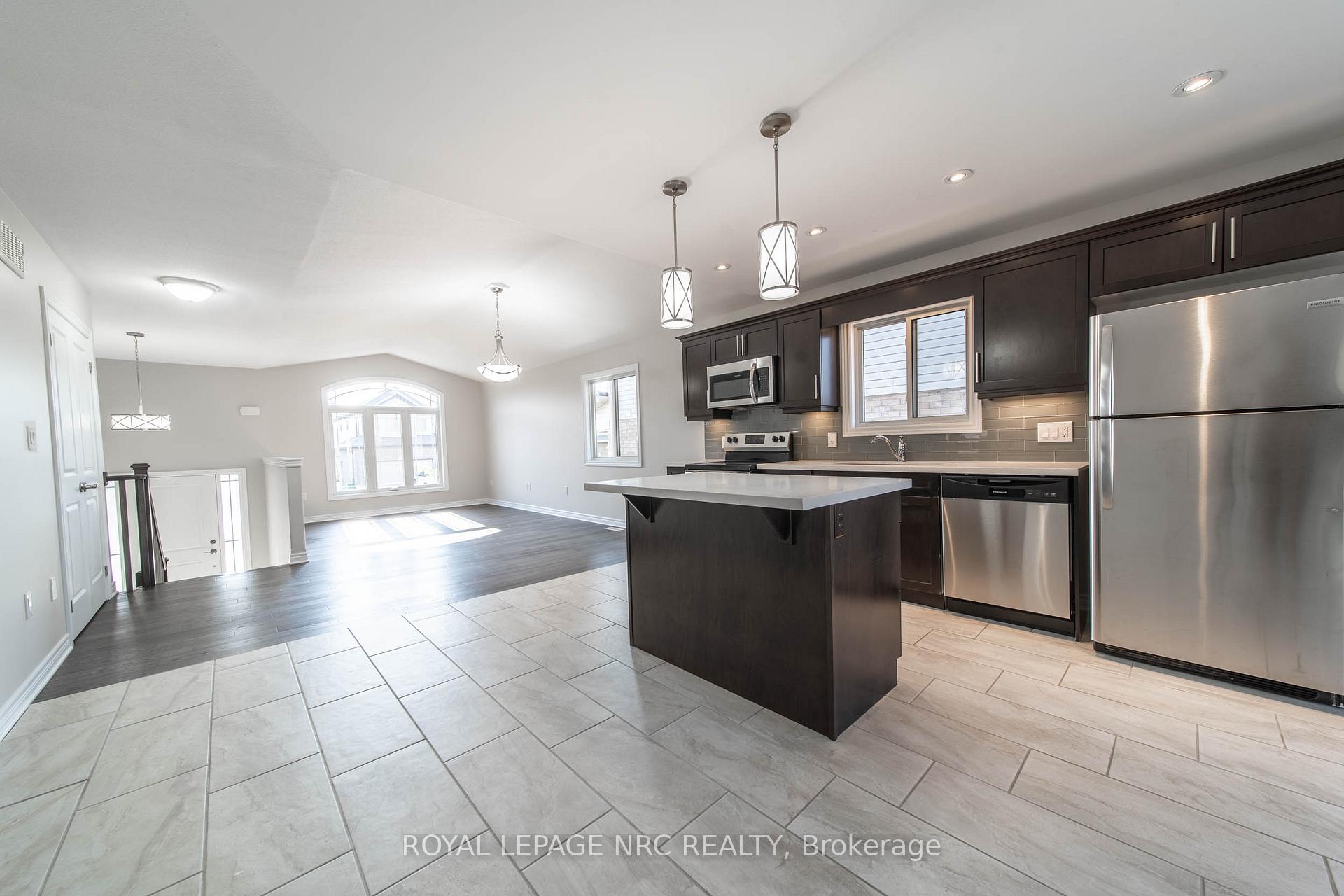 Photo 8 of 39 Success Way, Thorold, Rolling Meadows — HOMEH