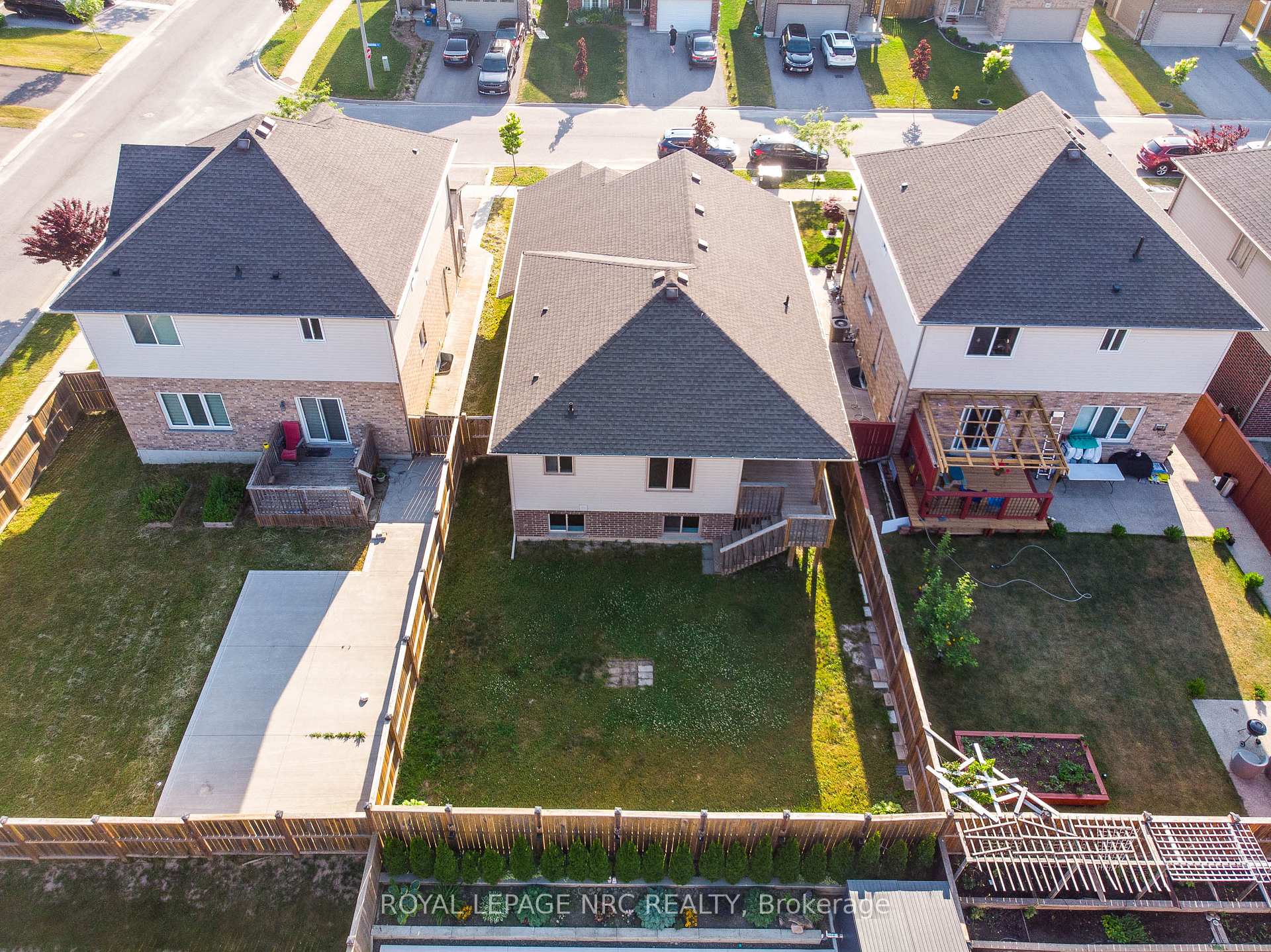 Photo 33 of 39 Success Way, Thorold, Rolling Meadows — HOMEH