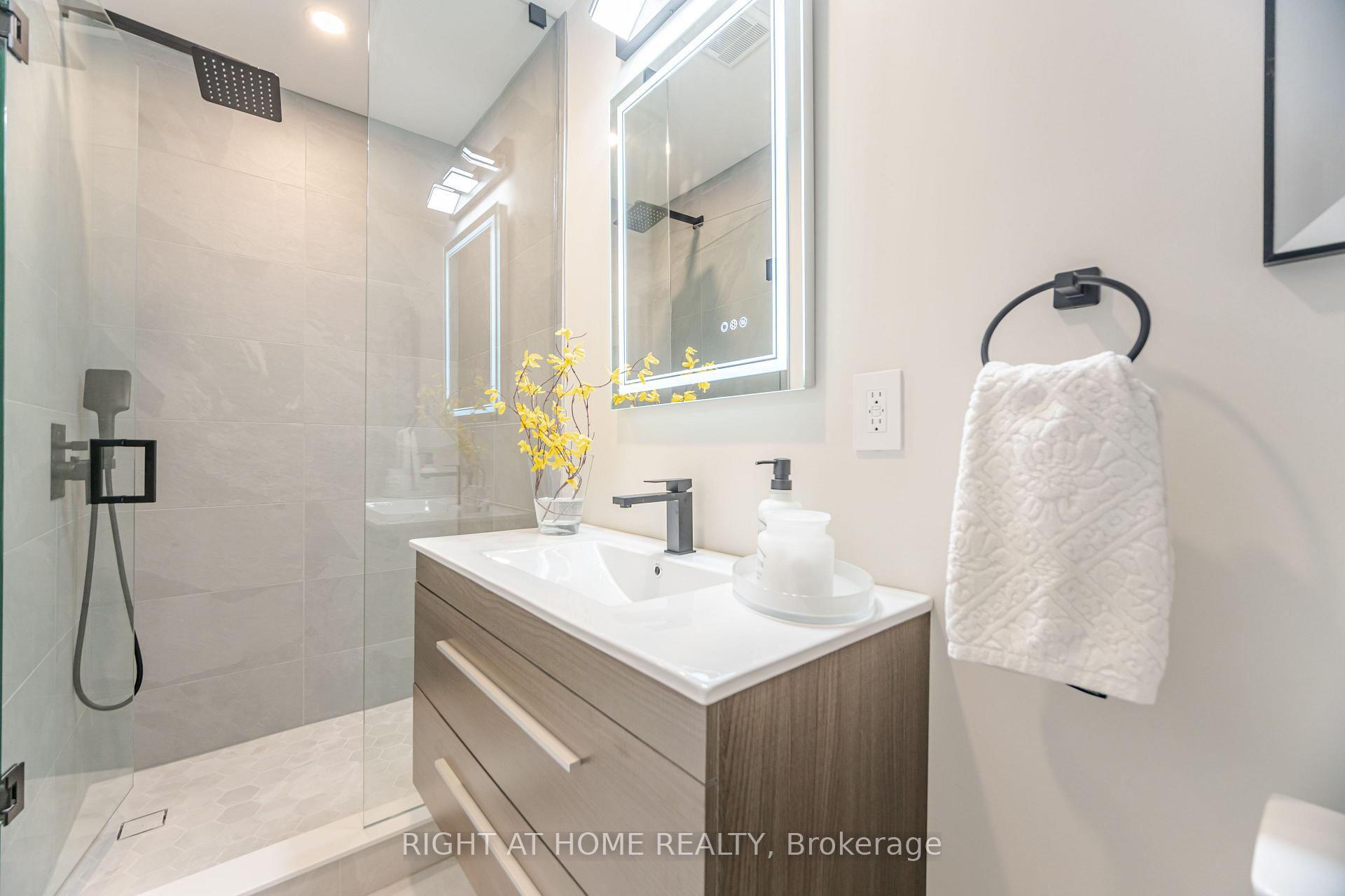 Photo 27 of 23 Bowmore Road, Toronto, Woodbine Corridor — HOMEH