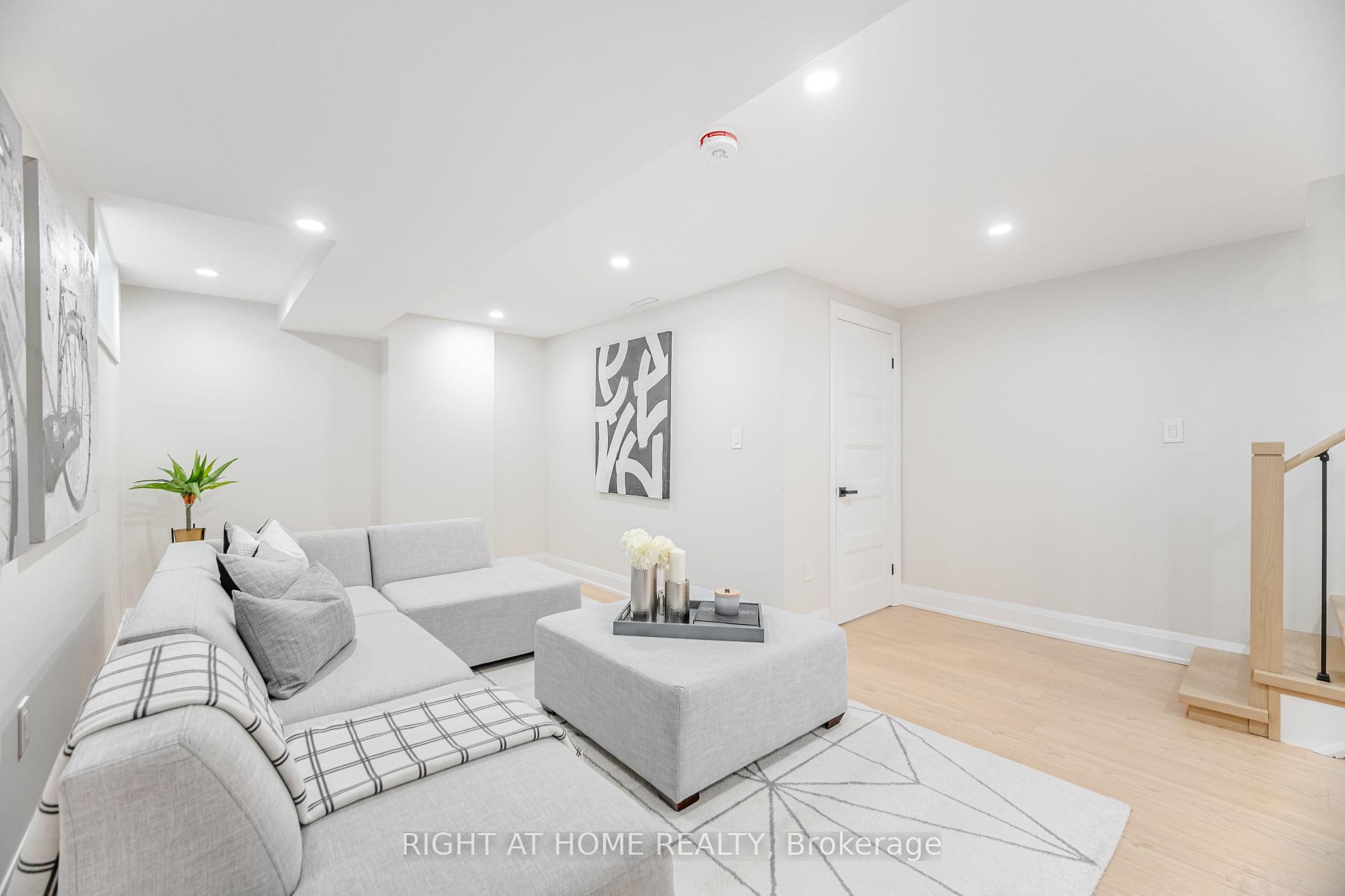 Photo 39 of 23 Bowmore Road, Toronto, Woodbine Corridor — HOMEH