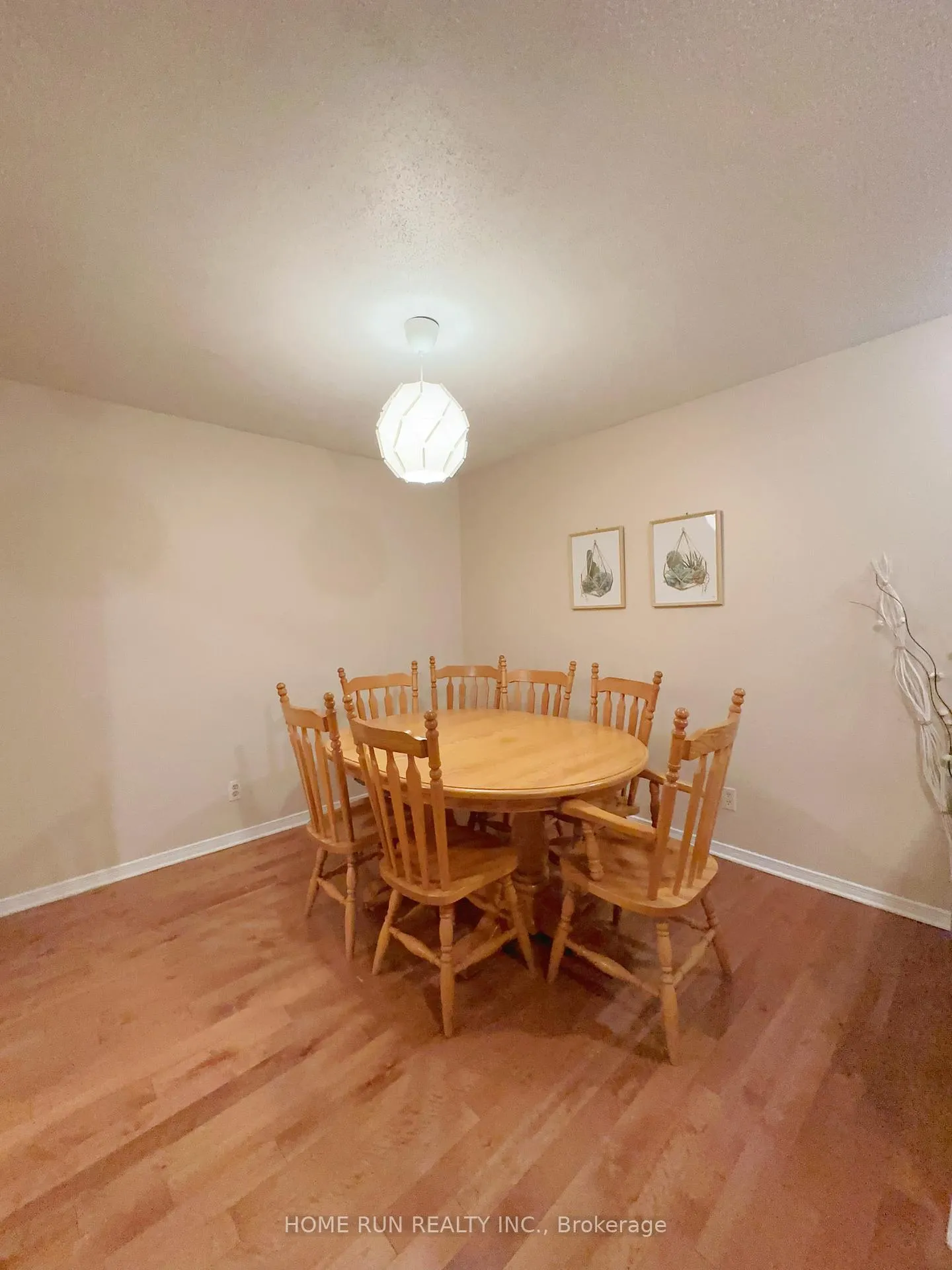 Photo 3 of 113 Stonebriar Drive, Ottawa, Centrepointe — HOMEH