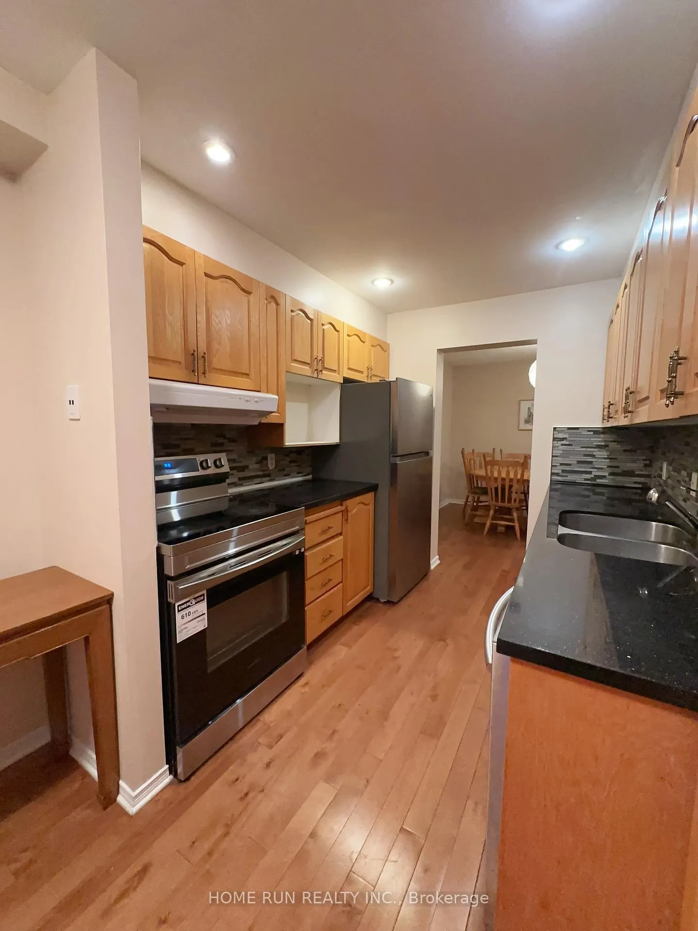 Photo 6 of 113 Stonebriar Drive, Ottawa, Centrepointe — HOMEH
