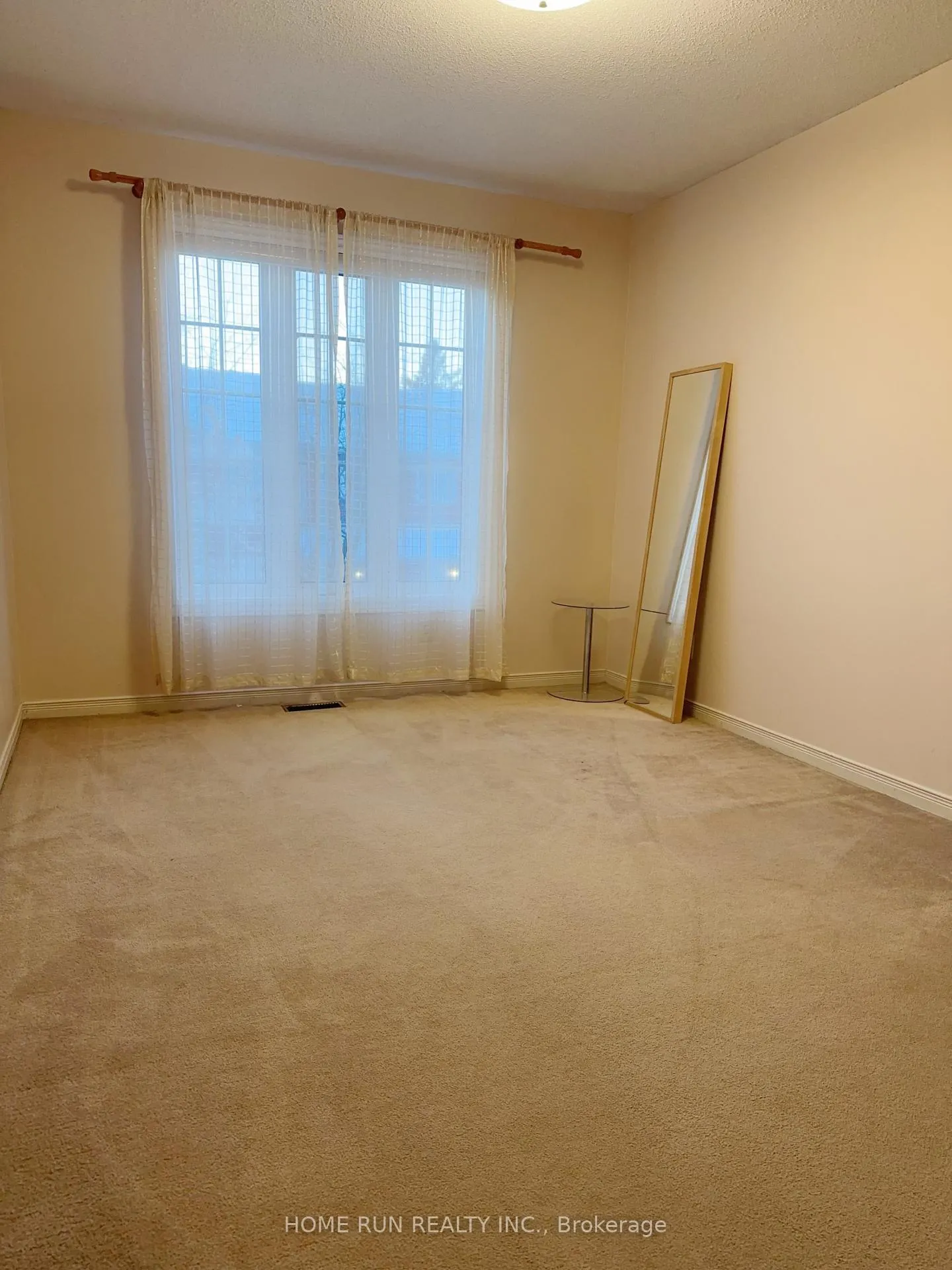 Photo 9 of 113 Stonebriar Drive, Ottawa, Centrepointe — HOMEH
