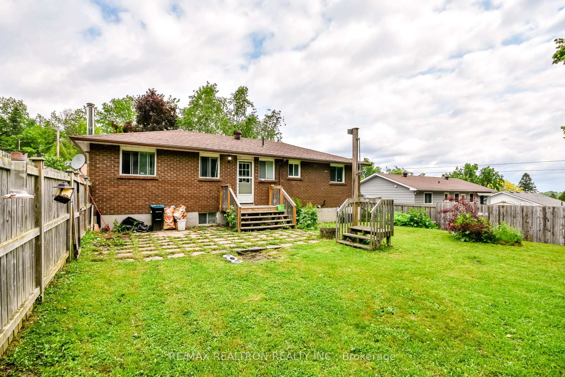 Photo 5 of 497 Mary Street, Tay, Port McNicoll — HOMEH