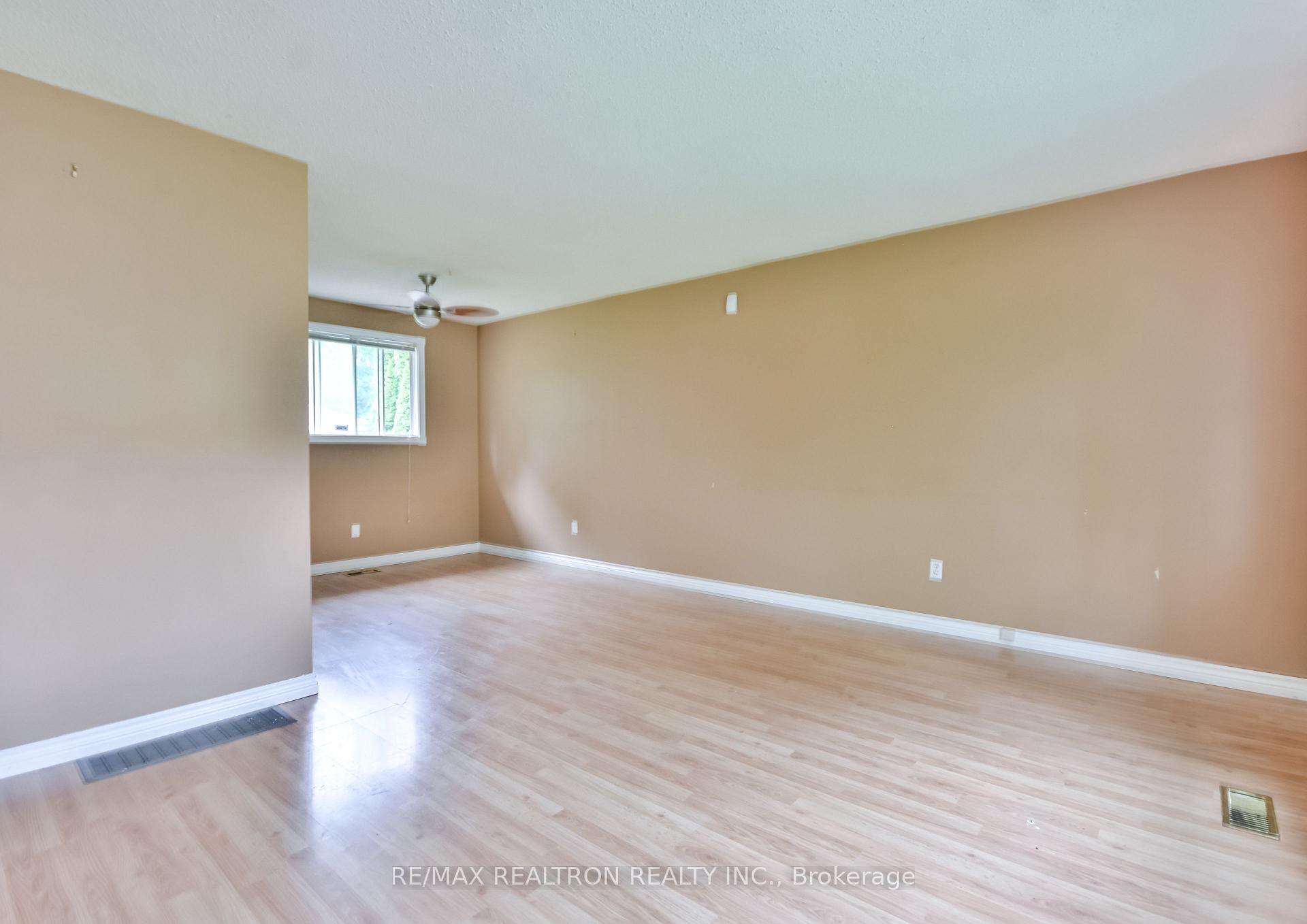 Photo 11 of 497 Mary Street, Tay, Port McNicoll — HOMEH