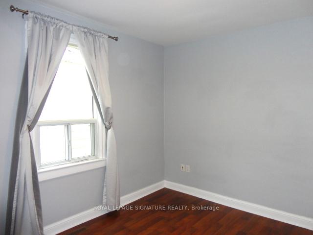 Photo 18 of 327 Wolverleigh Boulevard, Toronto, Danforth — HOMEH