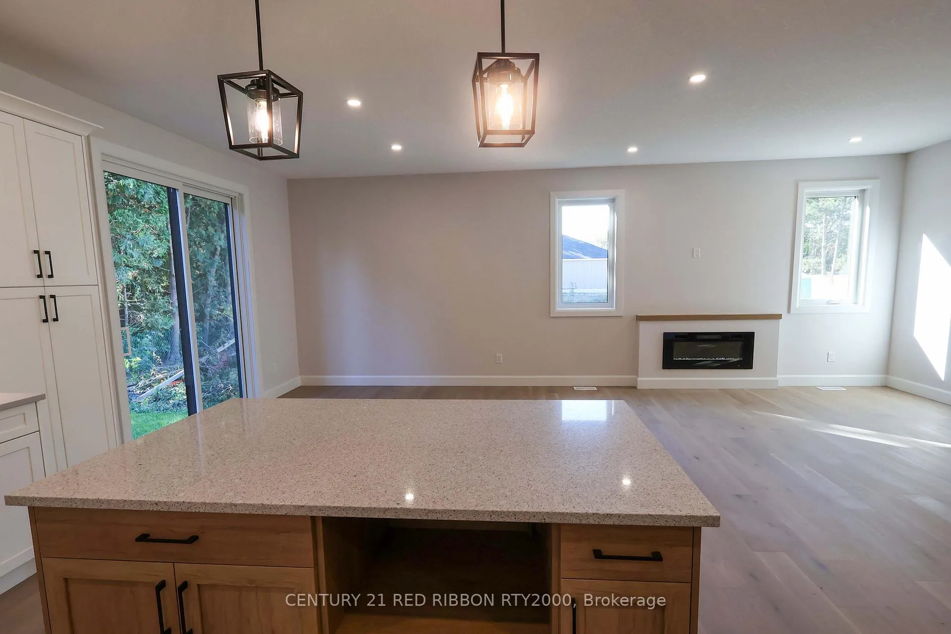 Photo 22 of Unit 22, 430 Head Street N, Strathroy-Caradoc, NE — HOMEH