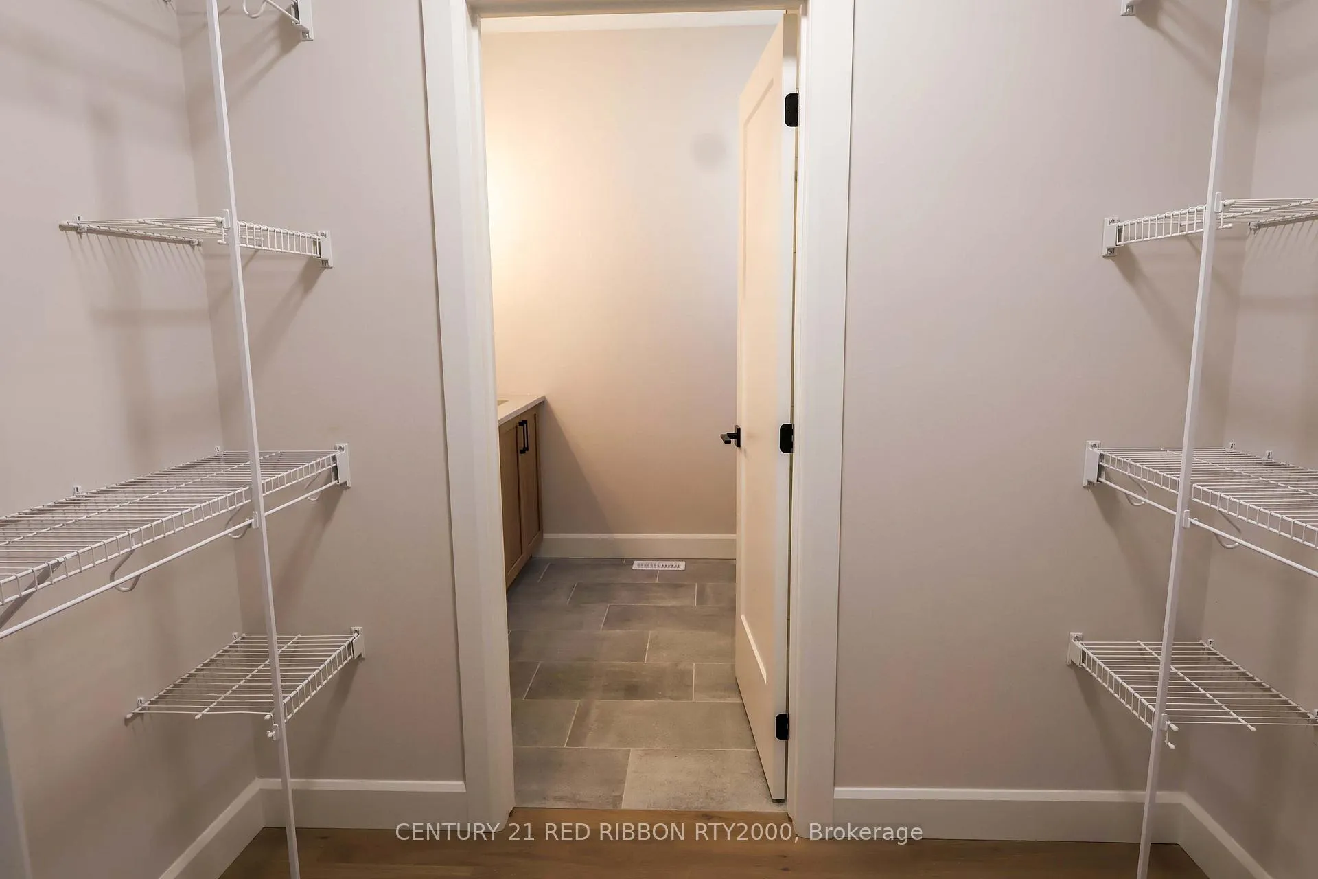 Photo 27 of Unit 22, 430 Head Street N, Strathroy-Caradoc, NE — HOMEH