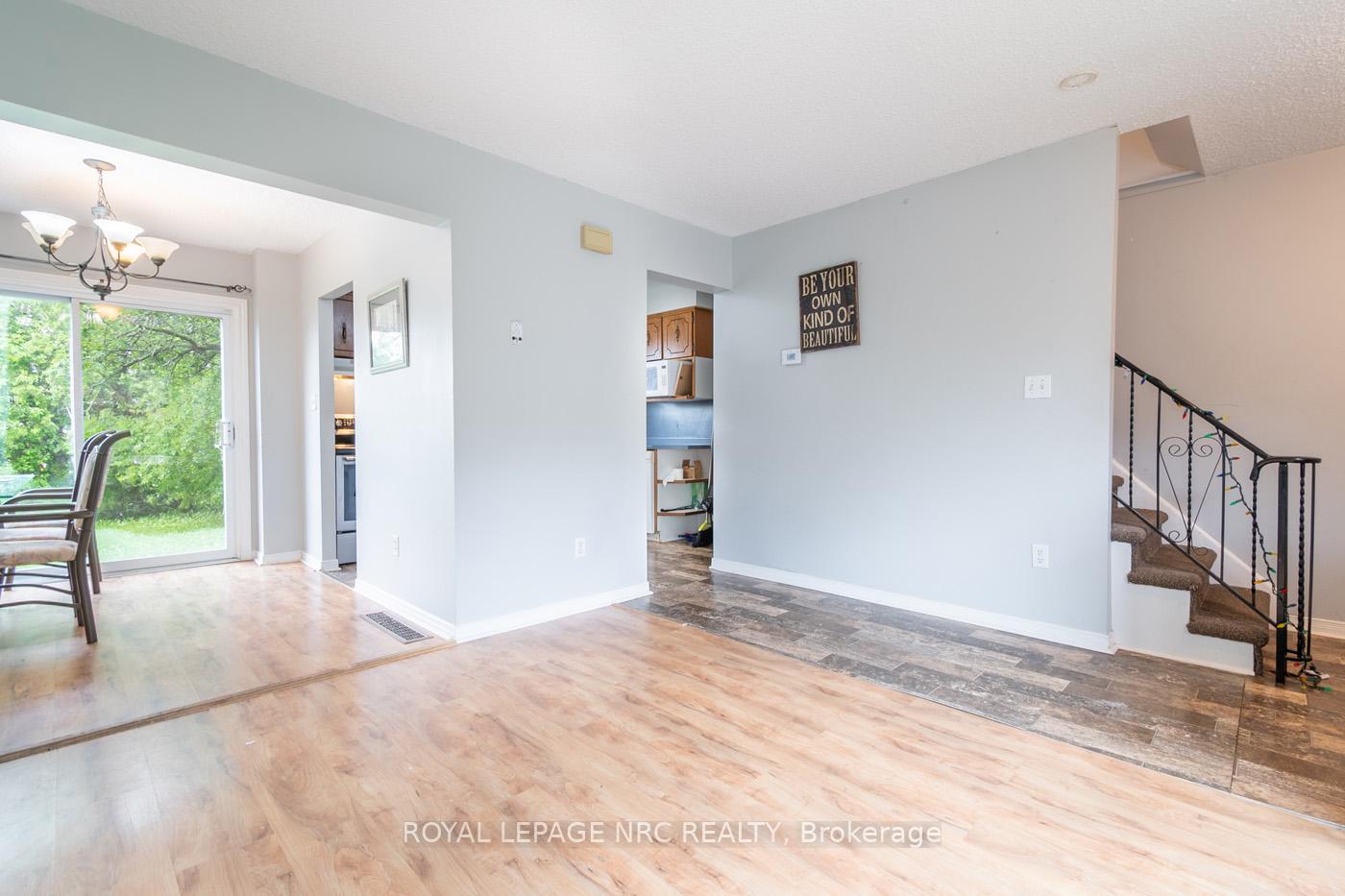 Photo 4 of 16 Tara Crescent, Thorold, Confederation Heights — HOMEH