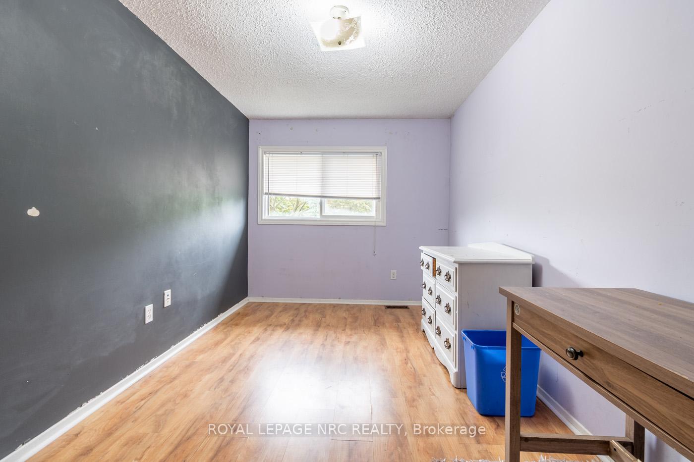 Photo 14 of 16 Tara Crescent, Thorold, Confederation Heights — HOMEH
