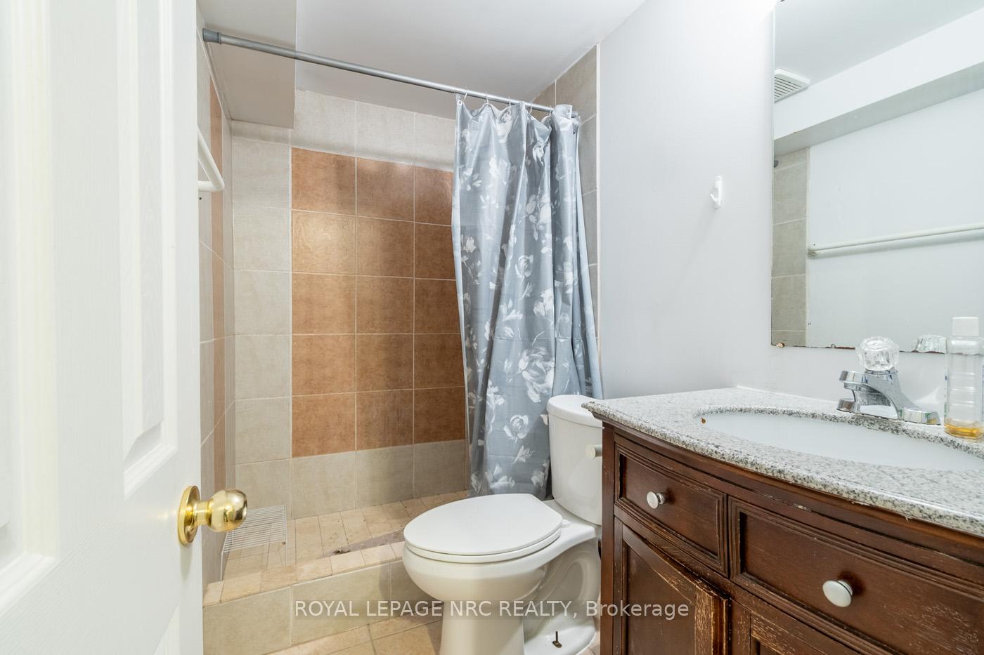 Photo 19 of 16 Tara Crescent, Thorold, Confederation Heights — HOMEH