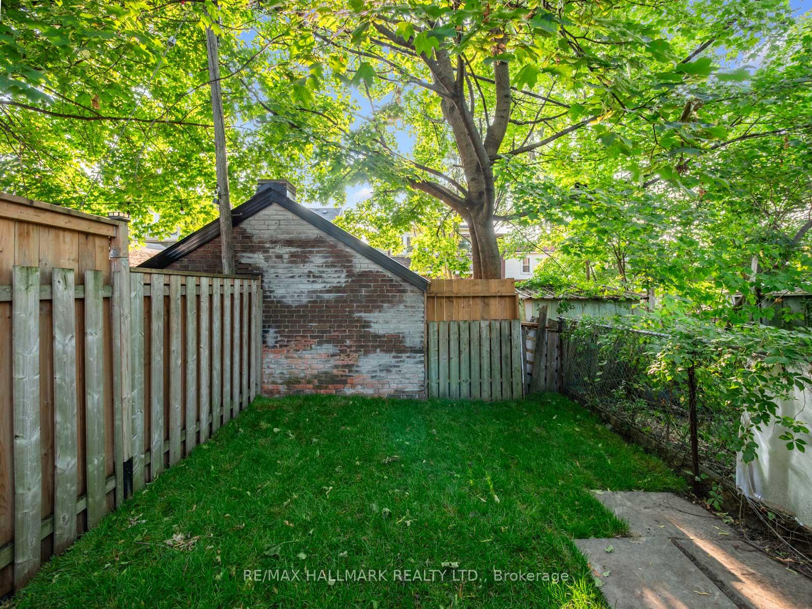 Photo 39 of 92 Moberly Avenue, Toronto, Woodbine Corridor — HOMEH
